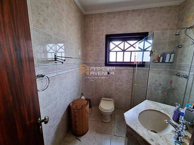 Casa à venda com 4 quartos, 390m² - Foto 18