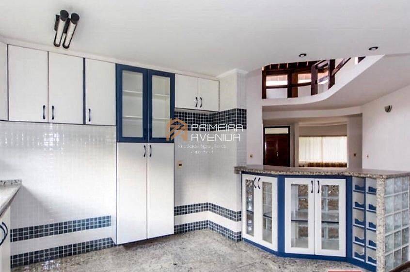 Casa à venda com 4 quartos, 350m² - Foto 9