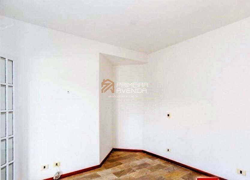 Casa à venda com 4 quartos, 350m² - Foto 22