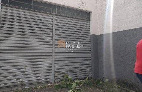 Depósito-Galpão-Armazém à venda e aluguel, 200m² - Foto 1