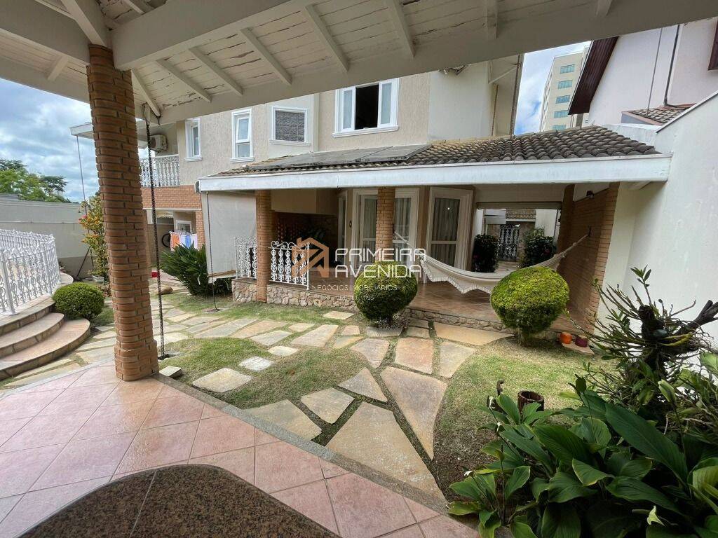 Casa à venda com 4 quartos, 292m² - Foto 58