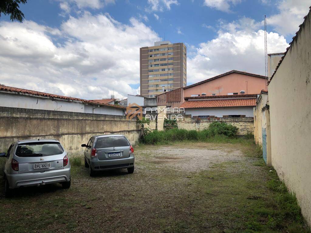 Terreno à venda, 300m² - Foto 1