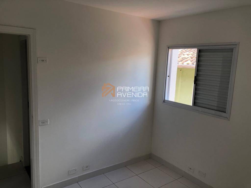 Casa à venda com 3 quartos, 70m² - Foto 15