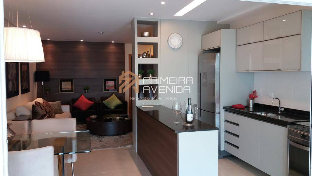 Apartamento à venda com 3 quartos, 97m² - Foto 5