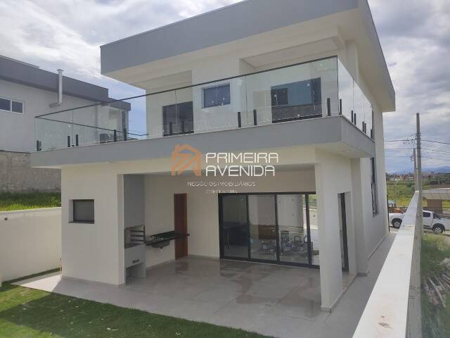 Casa à venda com 3 quartos, 201m² - Foto 3