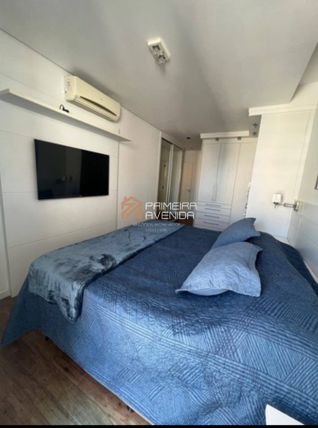 Apartamento à venda com 3 quartos, 156m² - Foto 8