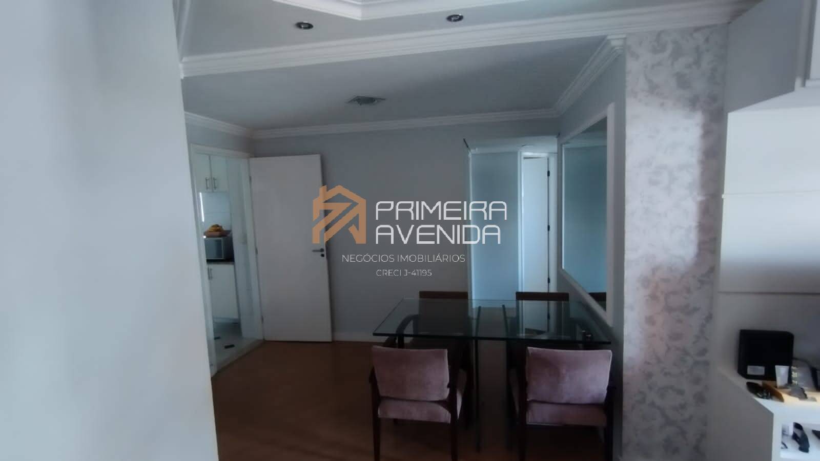 Apartamento à venda com 3 quartos, 80m² - Foto 1