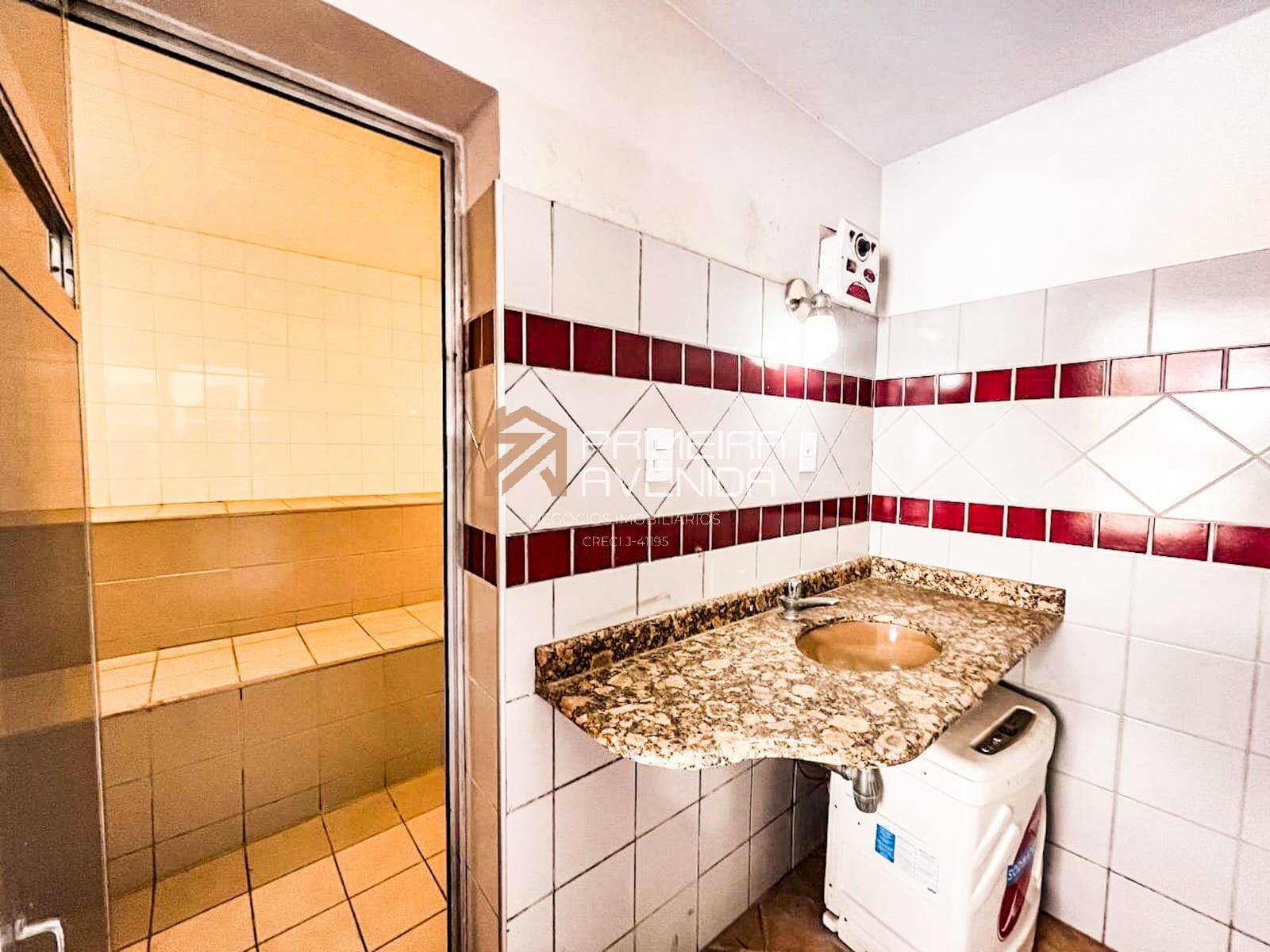 Casa à venda com 6 quartos, 450m² - Foto 28