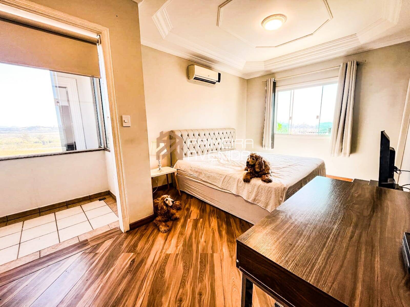 Casa à venda com 6 quartos, 450m² - Foto 37