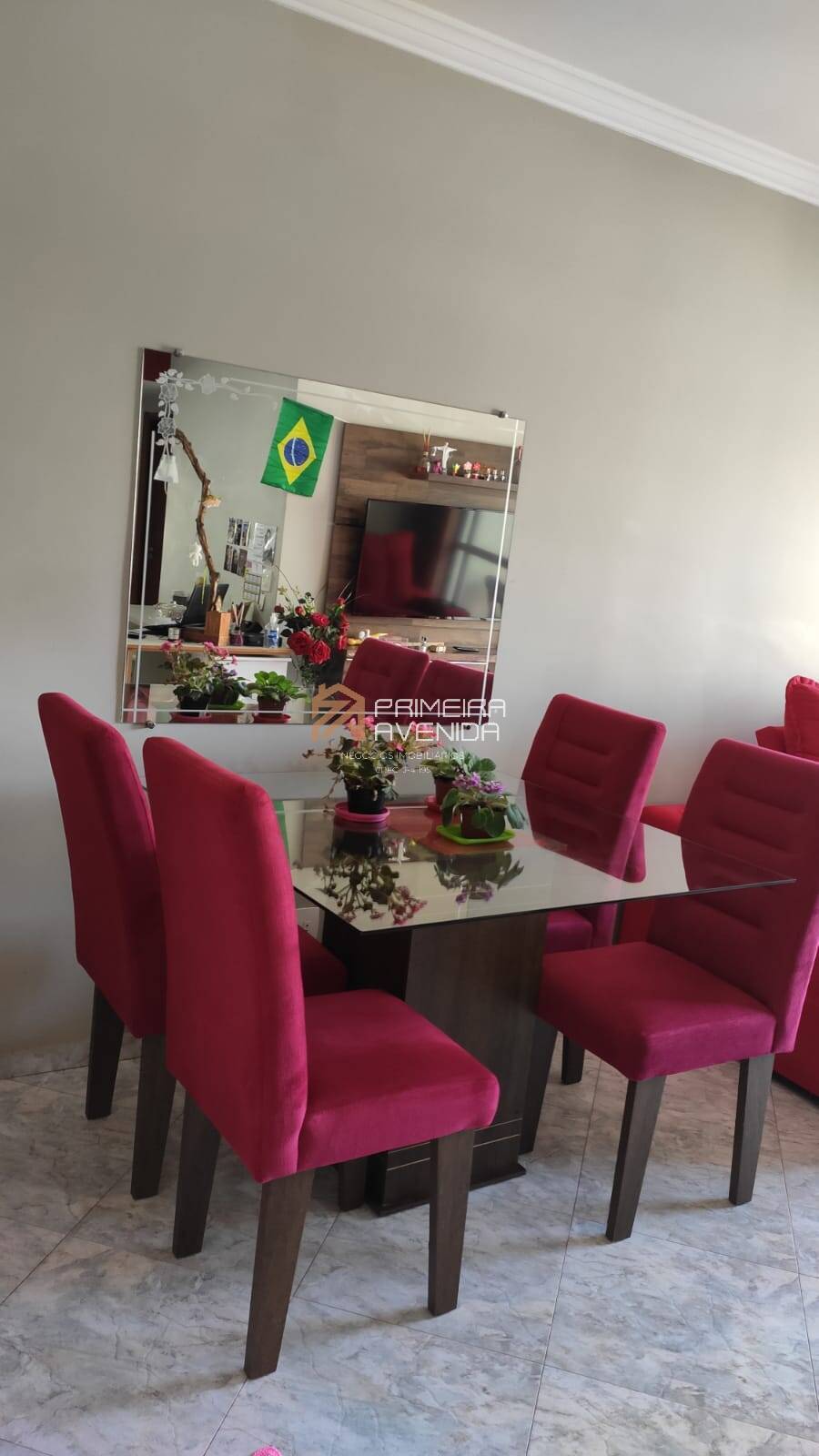 Apartamento à venda com 2 quartos, 63m² - Foto 2