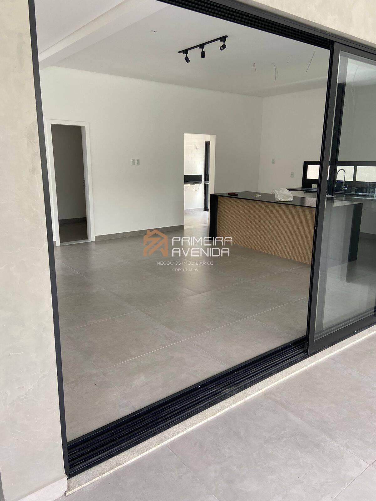 Casa à venda com 4 quartos, 355m² - Foto 6