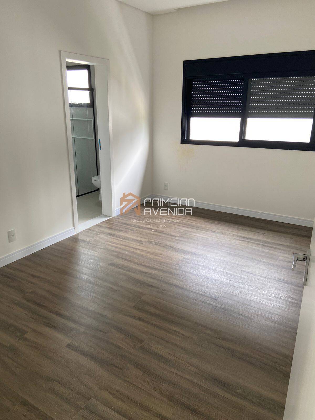 Casa à venda com 4 quartos, 355m² - Foto 13