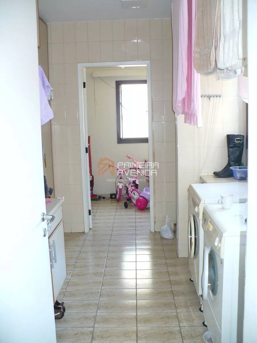 Apartamento à venda com 4 quartos, 189m² - Foto 5