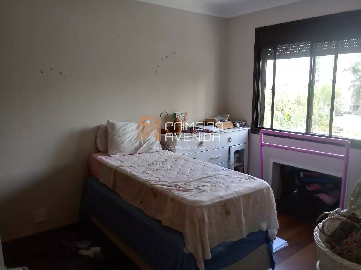 Apartamento à venda com 4 quartos, 189m² - Foto 9