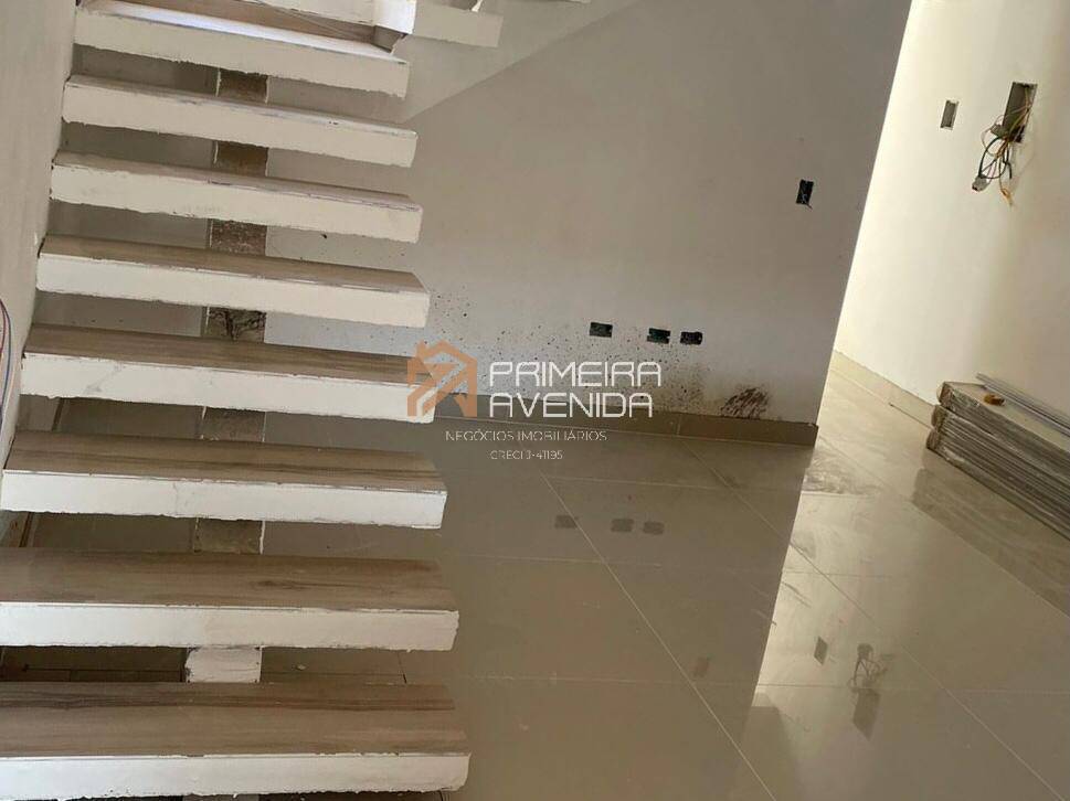 Sobrado à venda com 3 quartos, 210m² - Foto 4