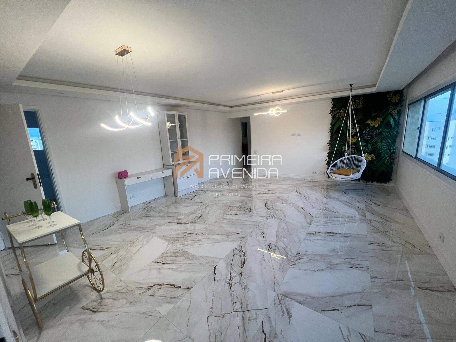 Apartamento à venda com 3 quartos, 120m² - Foto 2