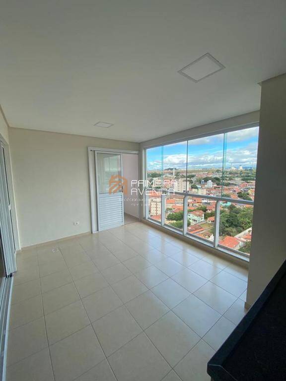 Apartamento à venda com 3 quartos, 97m² - Foto 1