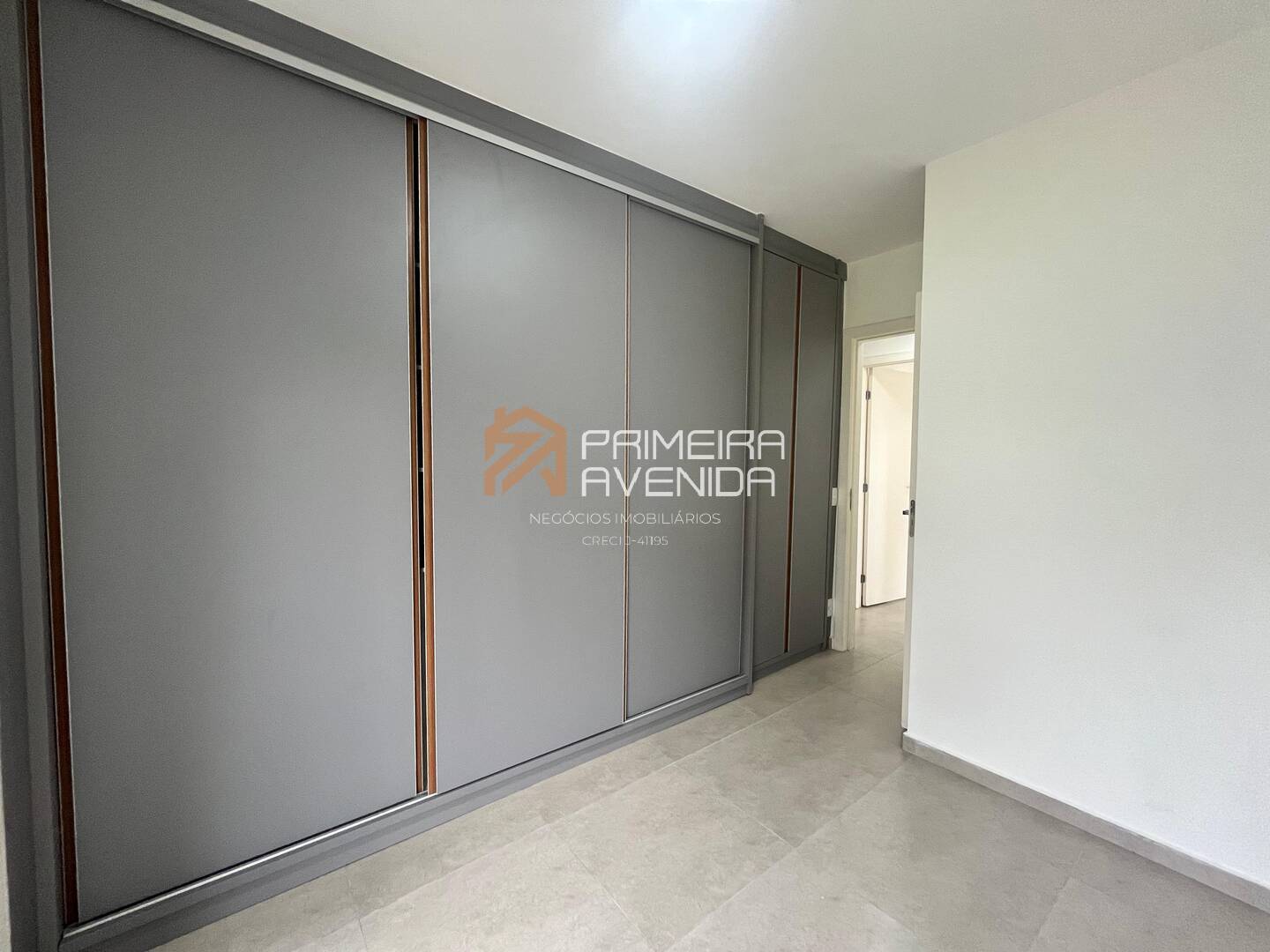 Apartamento à venda com 3 quartos, 114m² - Foto 19