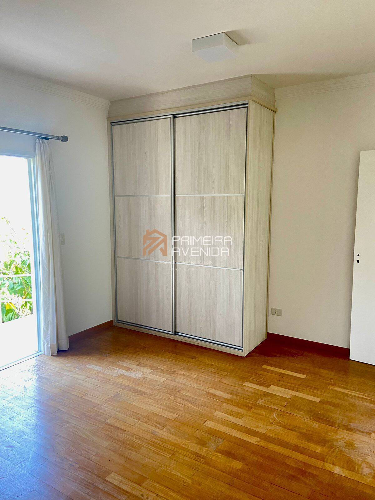 Casa à venda com 4 quartos, 290m² - Foto 22