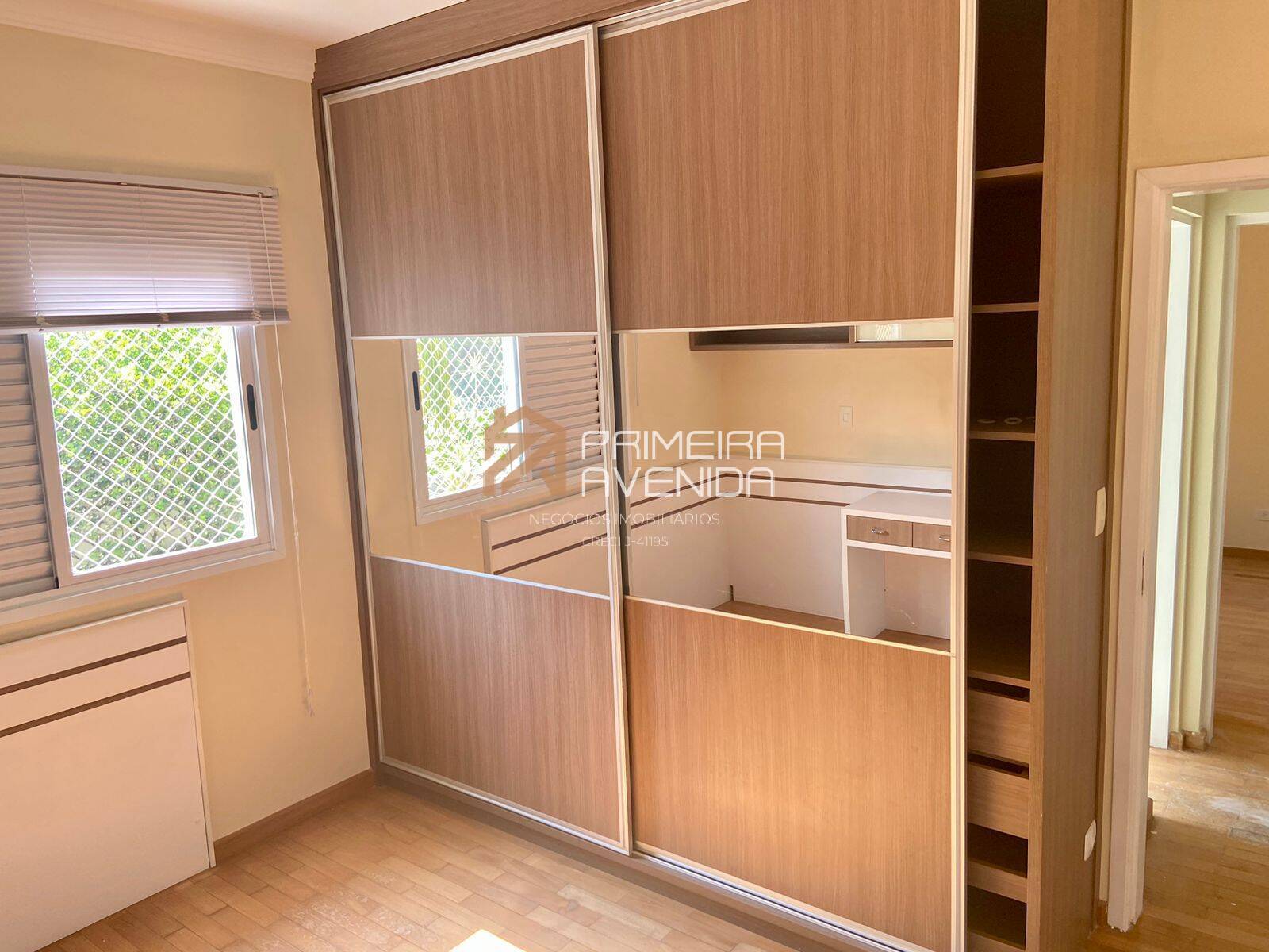 Casa à venda com 4 quartos, 290m² - Foto 19