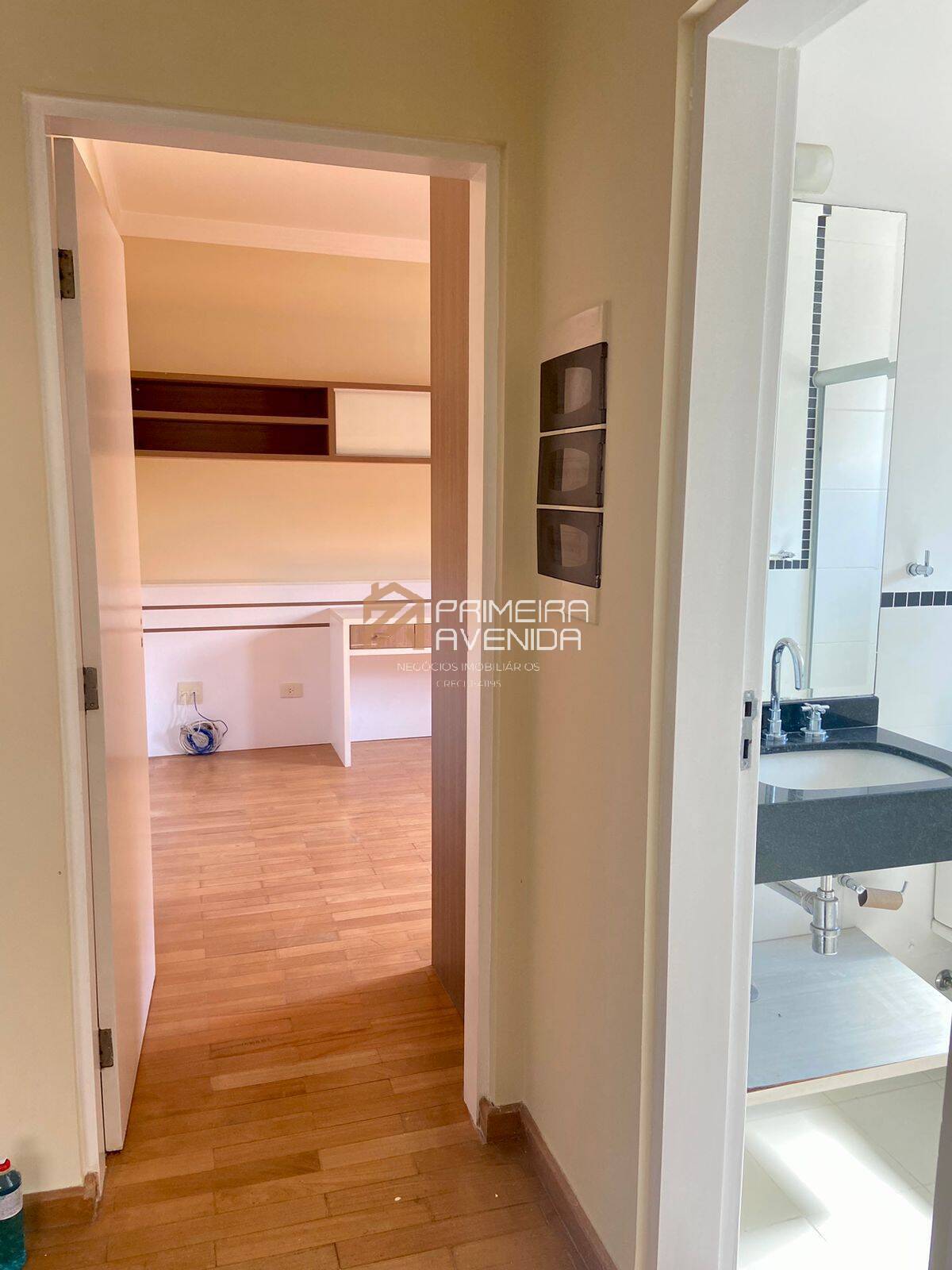 Casa à venda com 4 quartos, 290m² - Foto 18