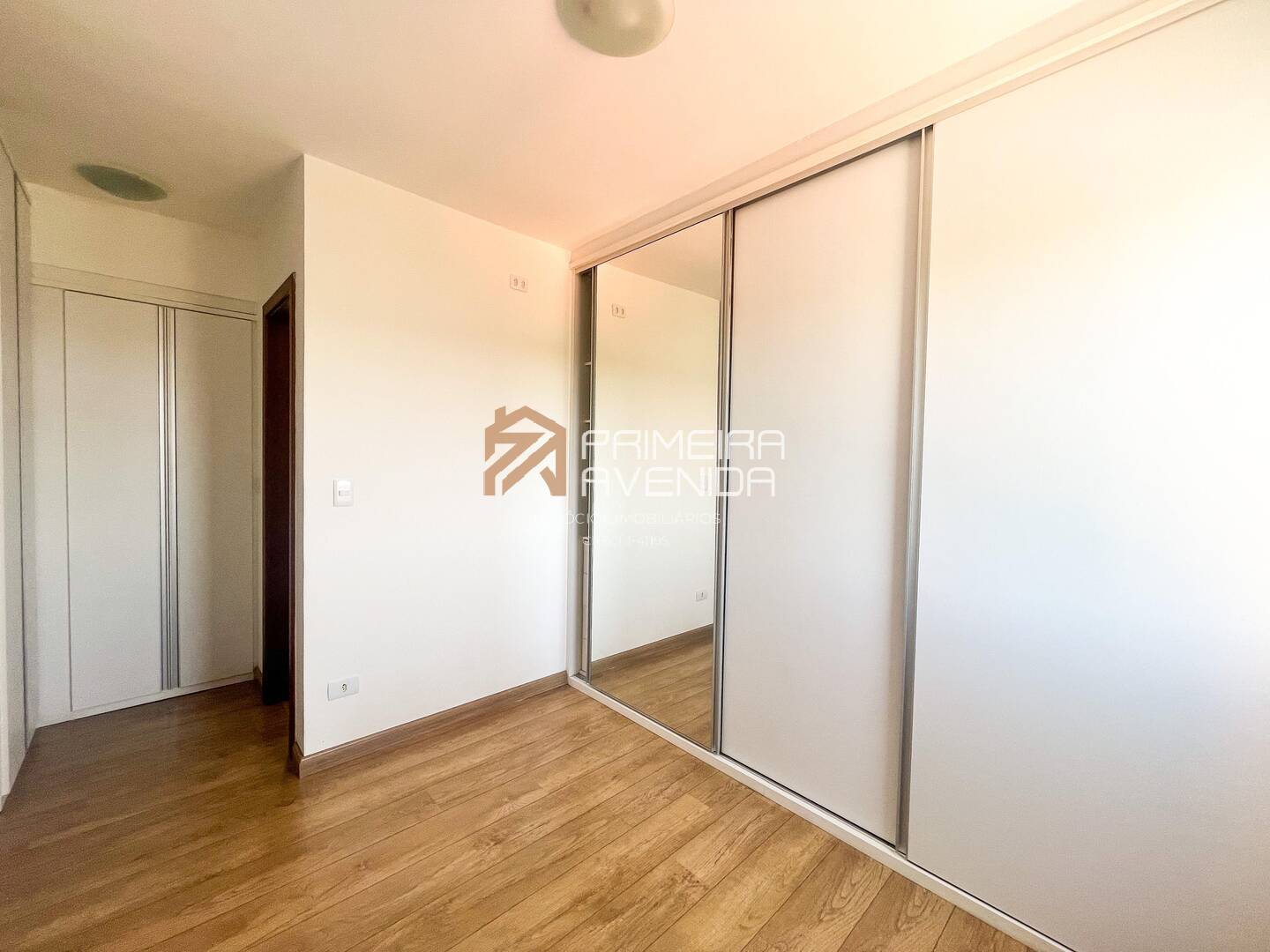 Apartamento à venda com 3 quartos, 87m² - Foto 12