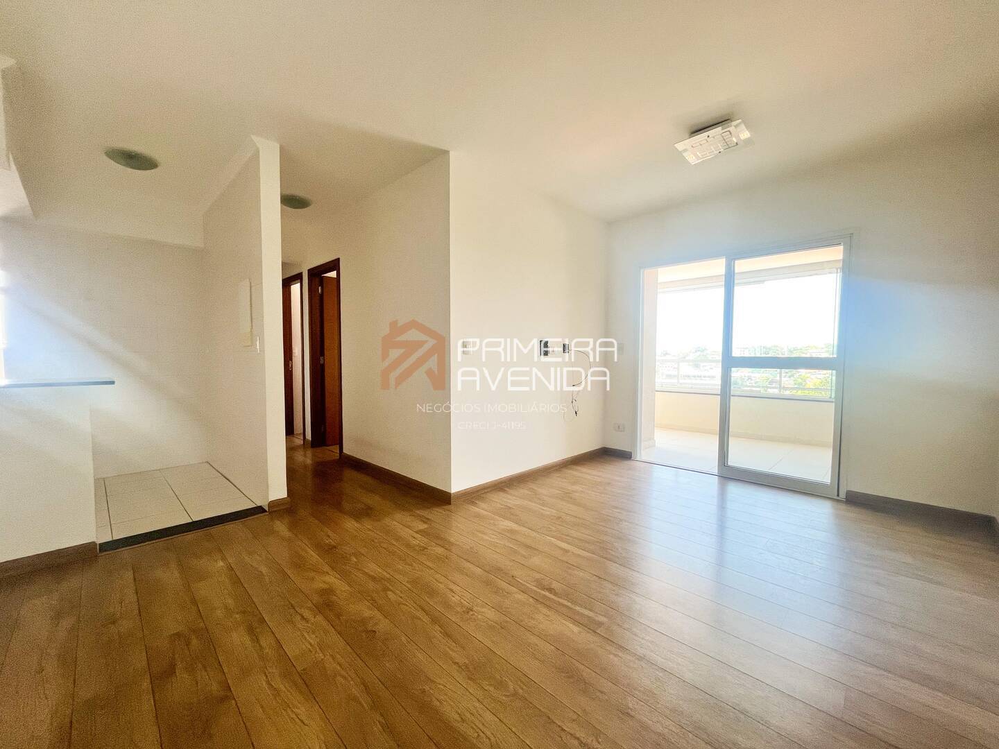 Apartamento à venda com 3 quartos, 87m² - Foto 1