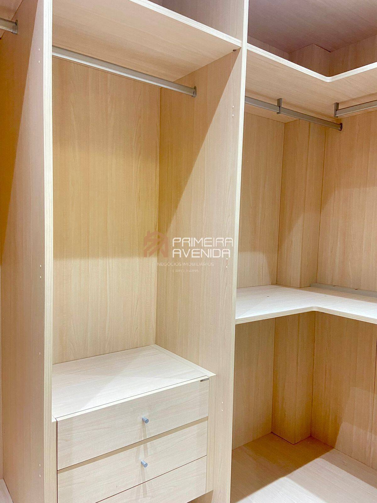 Apartamento à venda com 4 quartos, 206m² - Foto 12