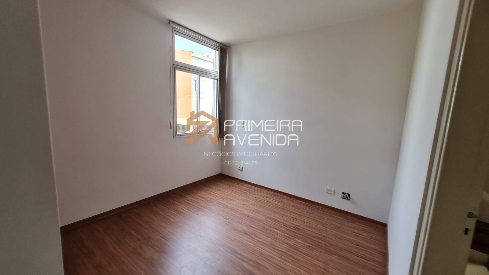 Apartamento à venda com 3 quartos, 98m² - Foto 8