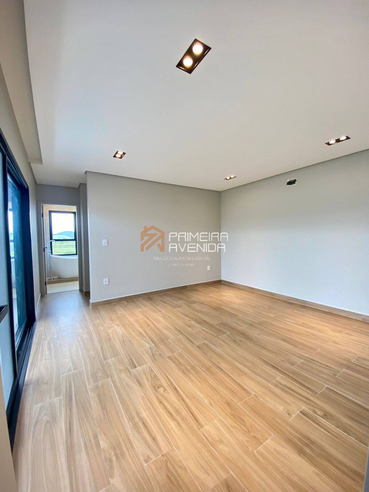 Casa à venda com 4 quartos, 422m² - Foto 11