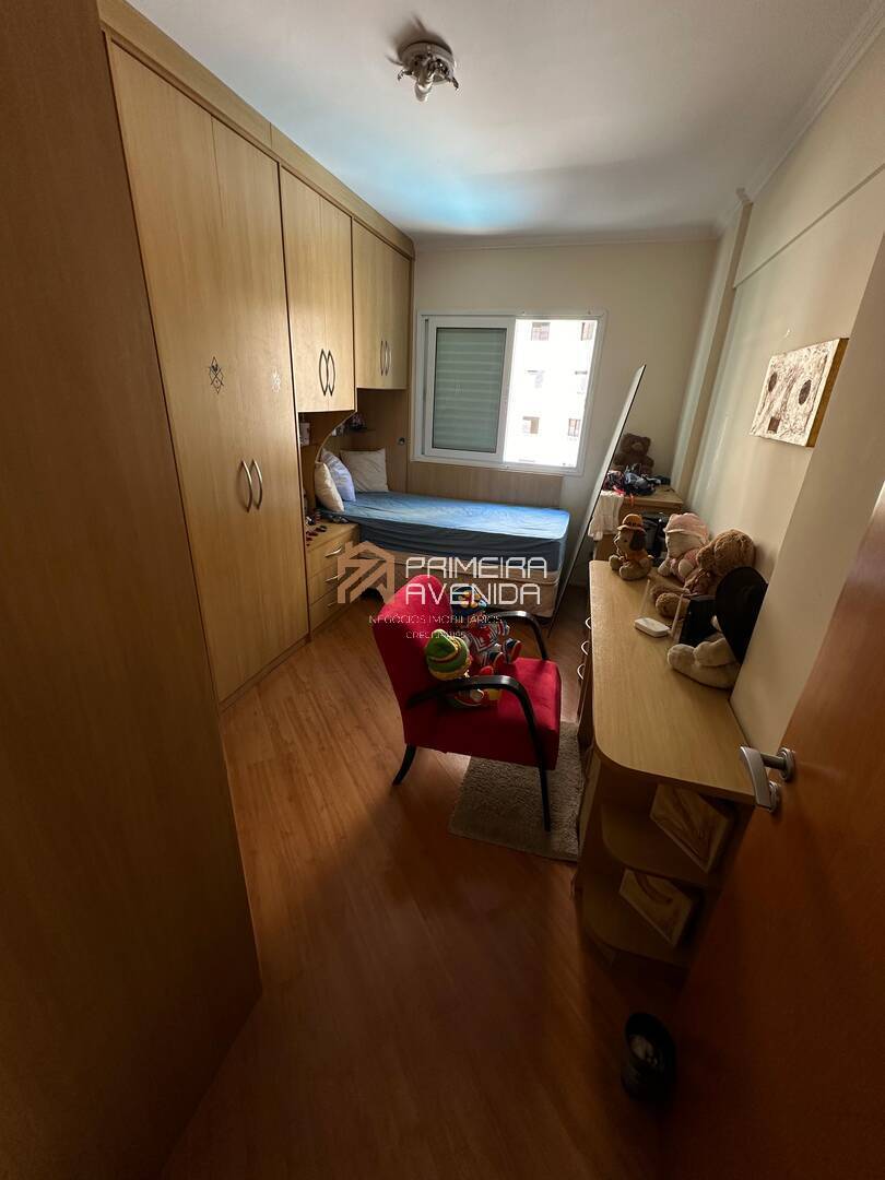 Apartamento à venda com 4 quartos, 153m² - Foto 8