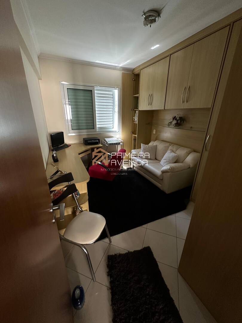 Apartamento à venda com 4 quartos, 153m² - Foto 9