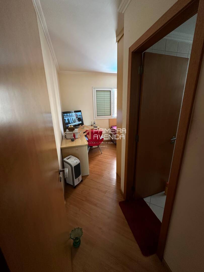 Apartamento à venda com 4 quartos, 153m² - Foto 12