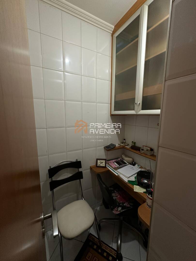 Apartamento à venda com 4 quartos, 153m² - Foto 17