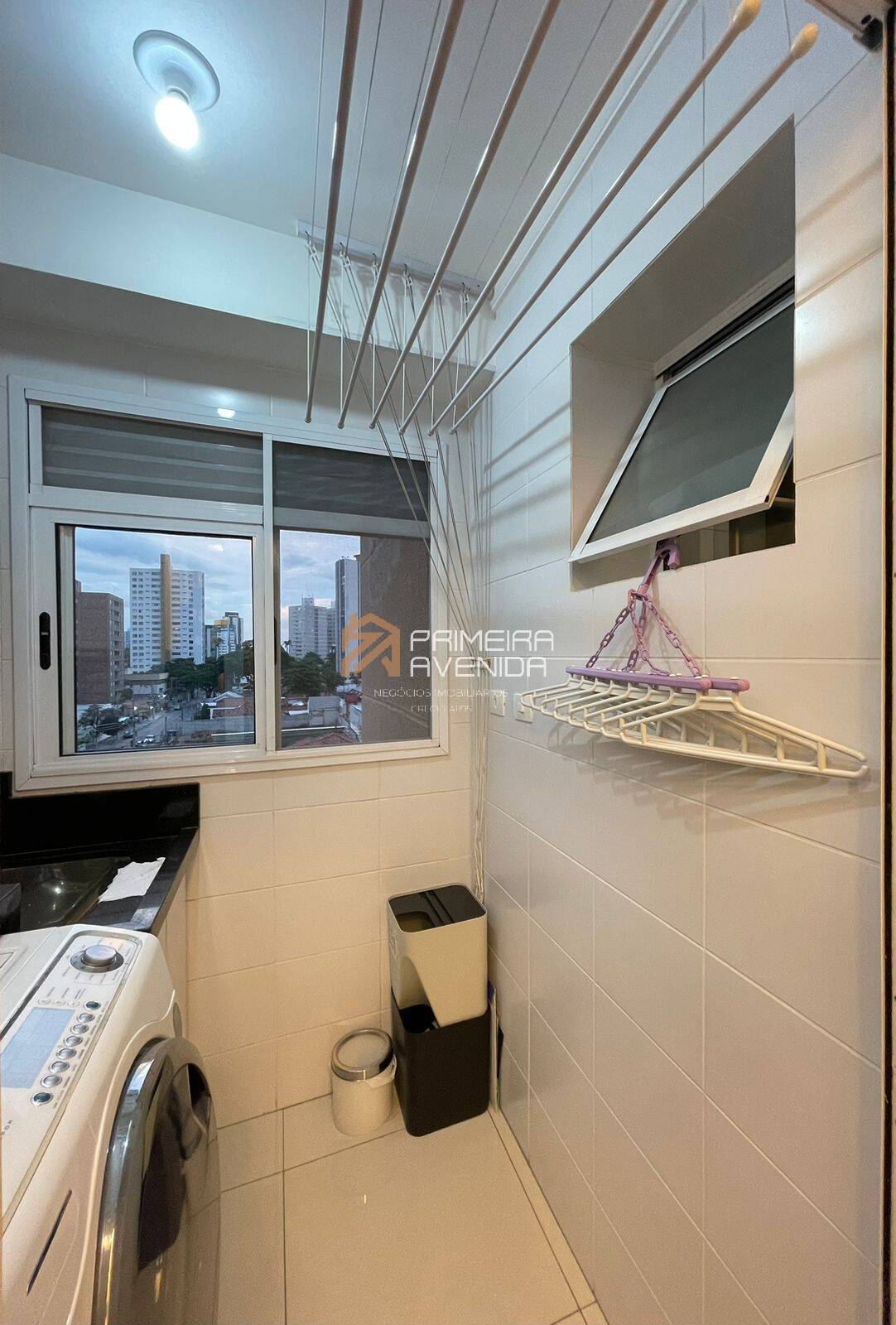 Apartamento à venda com 2 quartos, 58m² - Foto 11