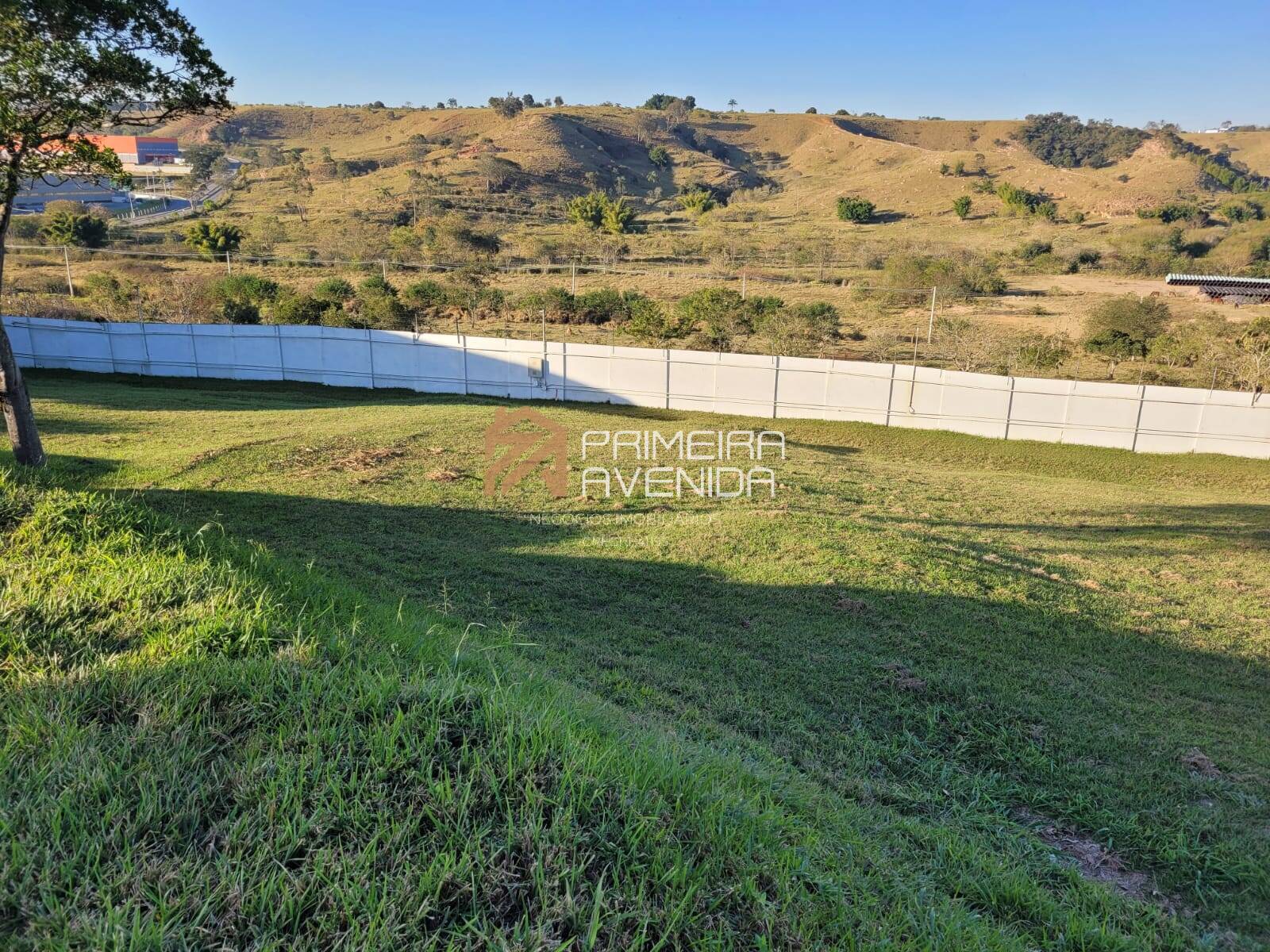 Terreno à venda, 1000m² - Foto 1