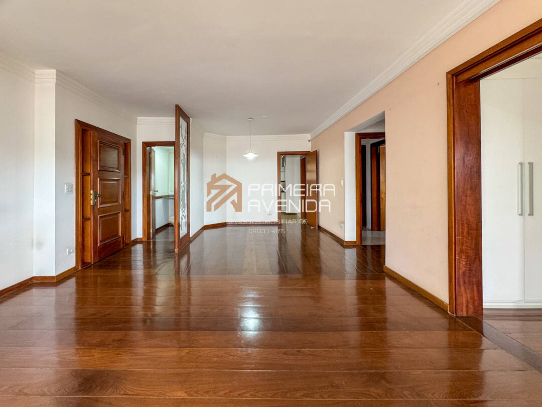 Apartamento à venda com 3 quartos, 178m² - Foto 4