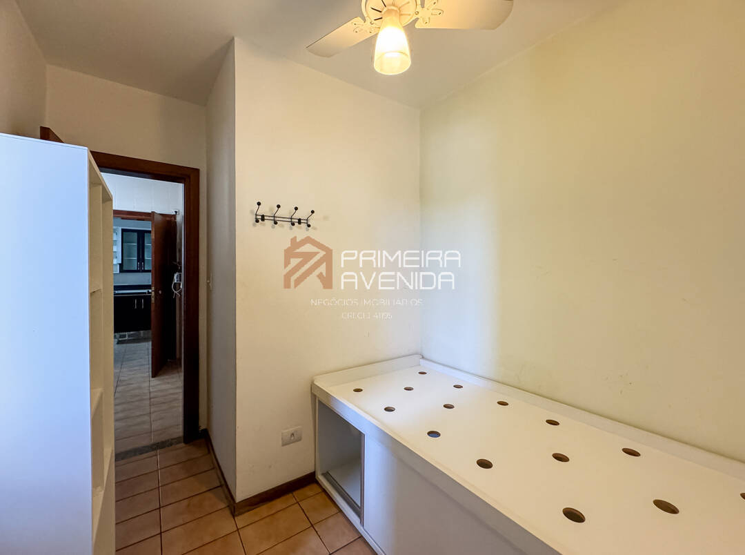 Apartamento à venda com 3 quartos, 178m² - Foto 29