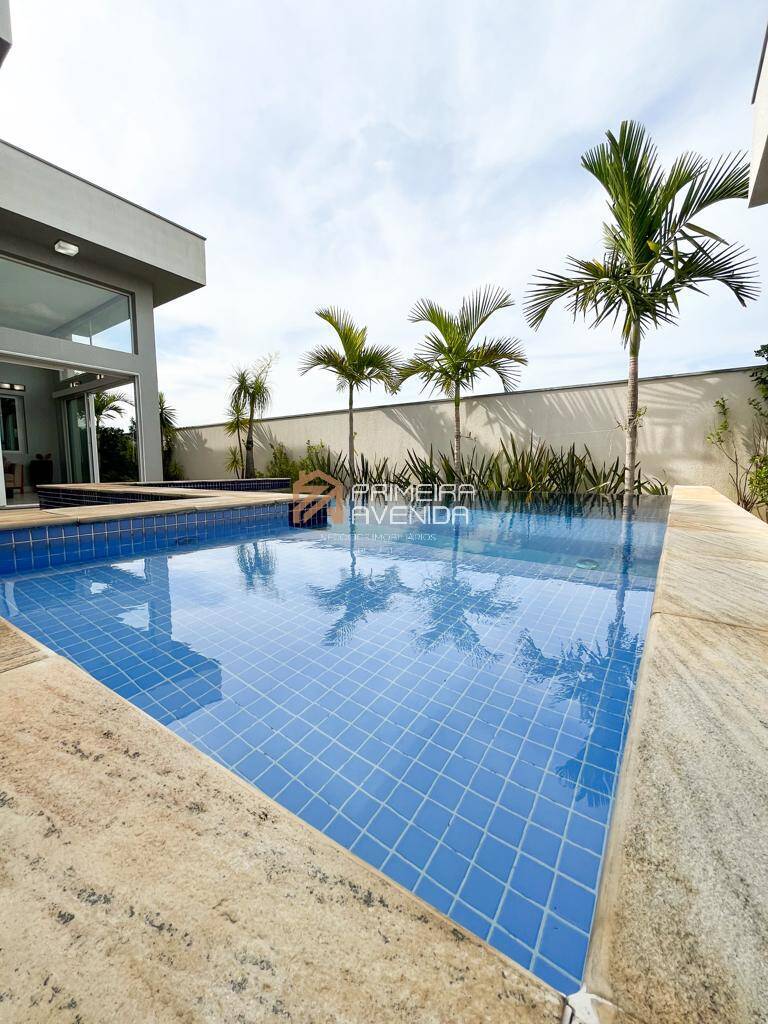 Casa de Condomínio à venda com 4 quartos, 418m² - Foto 3