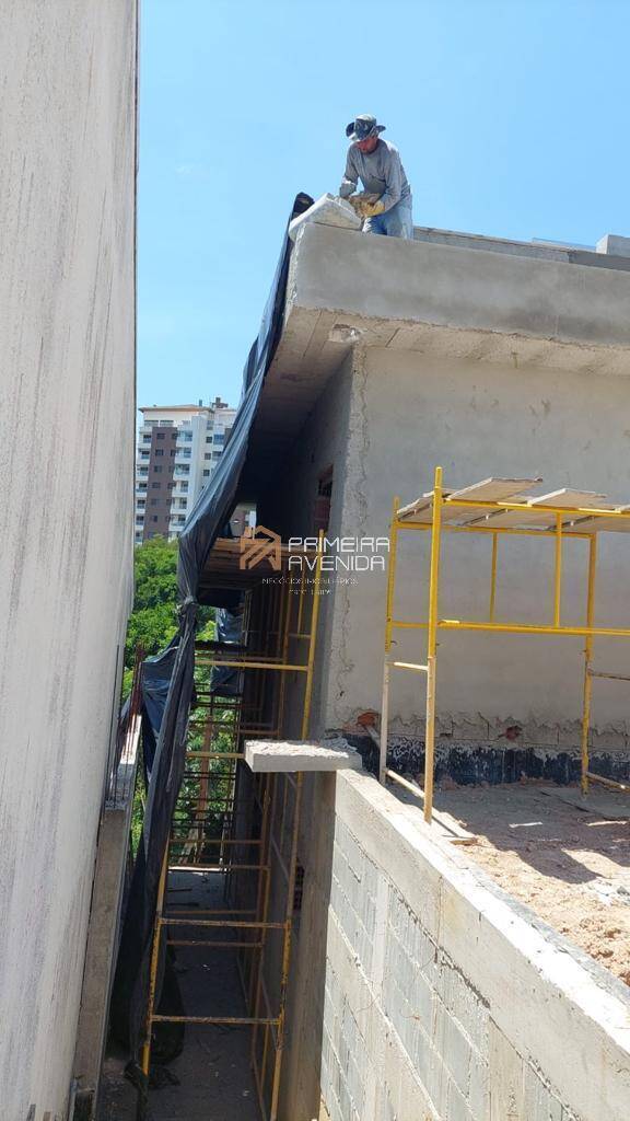 Casa à venda com 3 quartos, 200m² - Foto 10