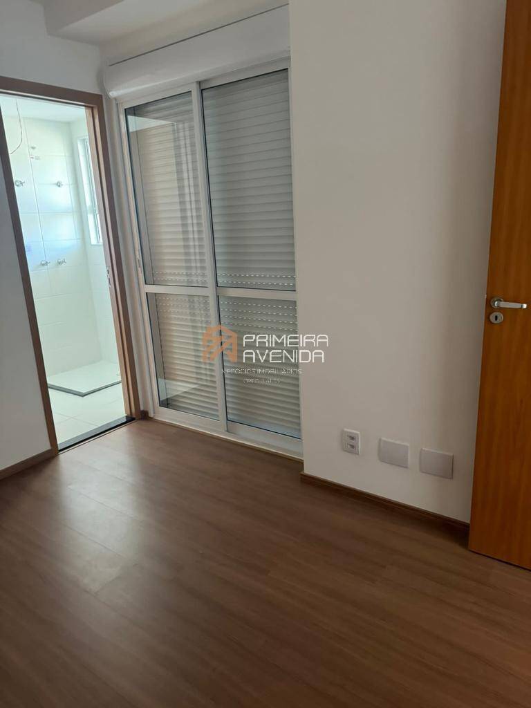 Apartamento à venda com 2 quartos, 65m² - Foto 3