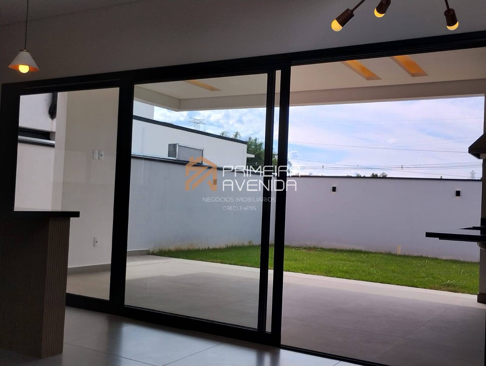 Casa à venda com 3 quartos, 167m² - Foto 6