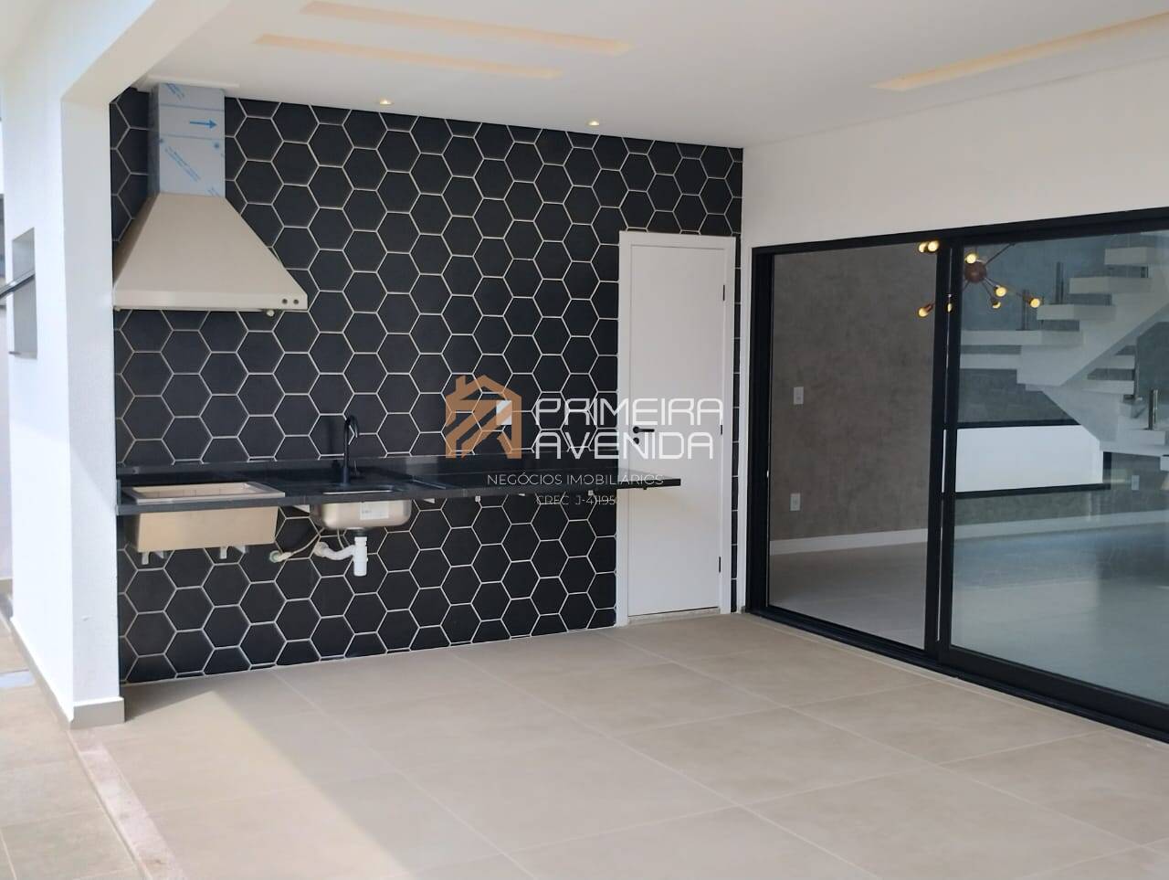 Casa à venda com 3 quartos, 167m² - Foto 11