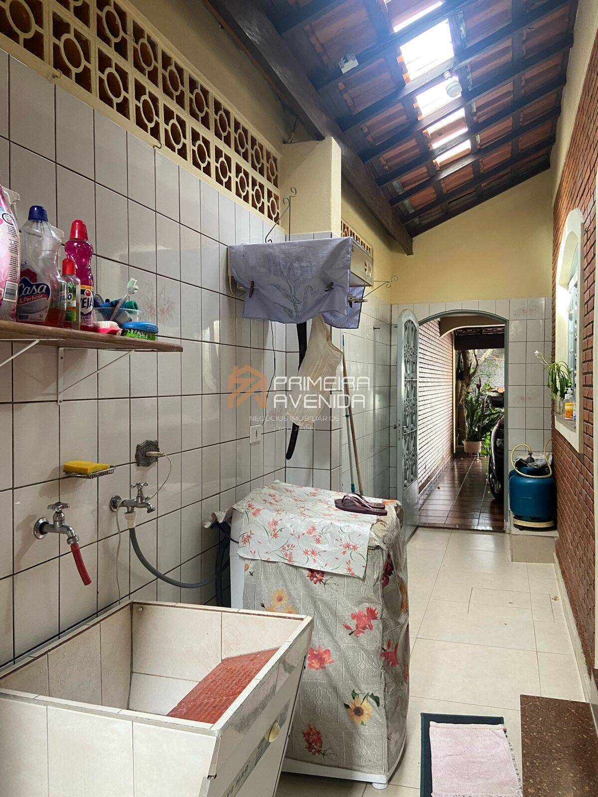 Casa à venda com 3 quartos, 90m² - Foto 15