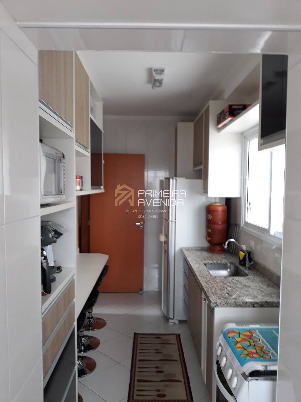 Apartamento à venda com 2 quartos, 70m² - Foto 8