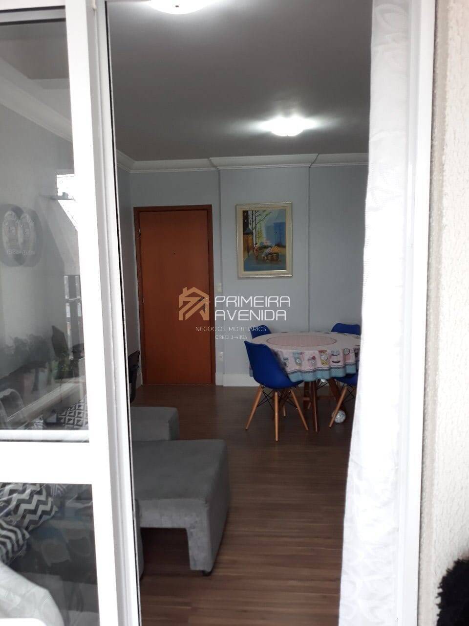 Apartamento à venda com 2 quartos, 70m² - Foto 17