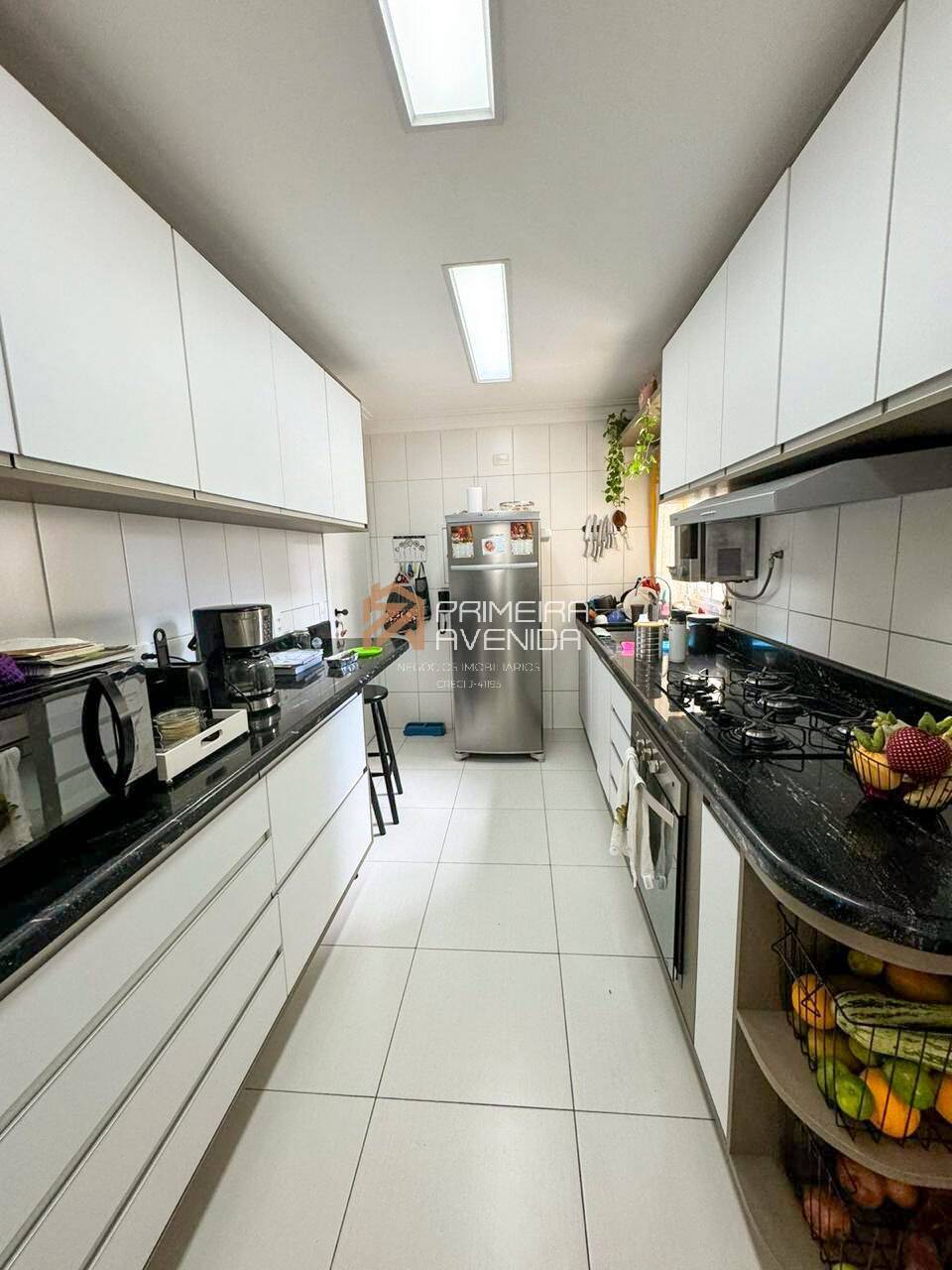 Apartamento à venda com 3 quartos, 110m² - Foto 6