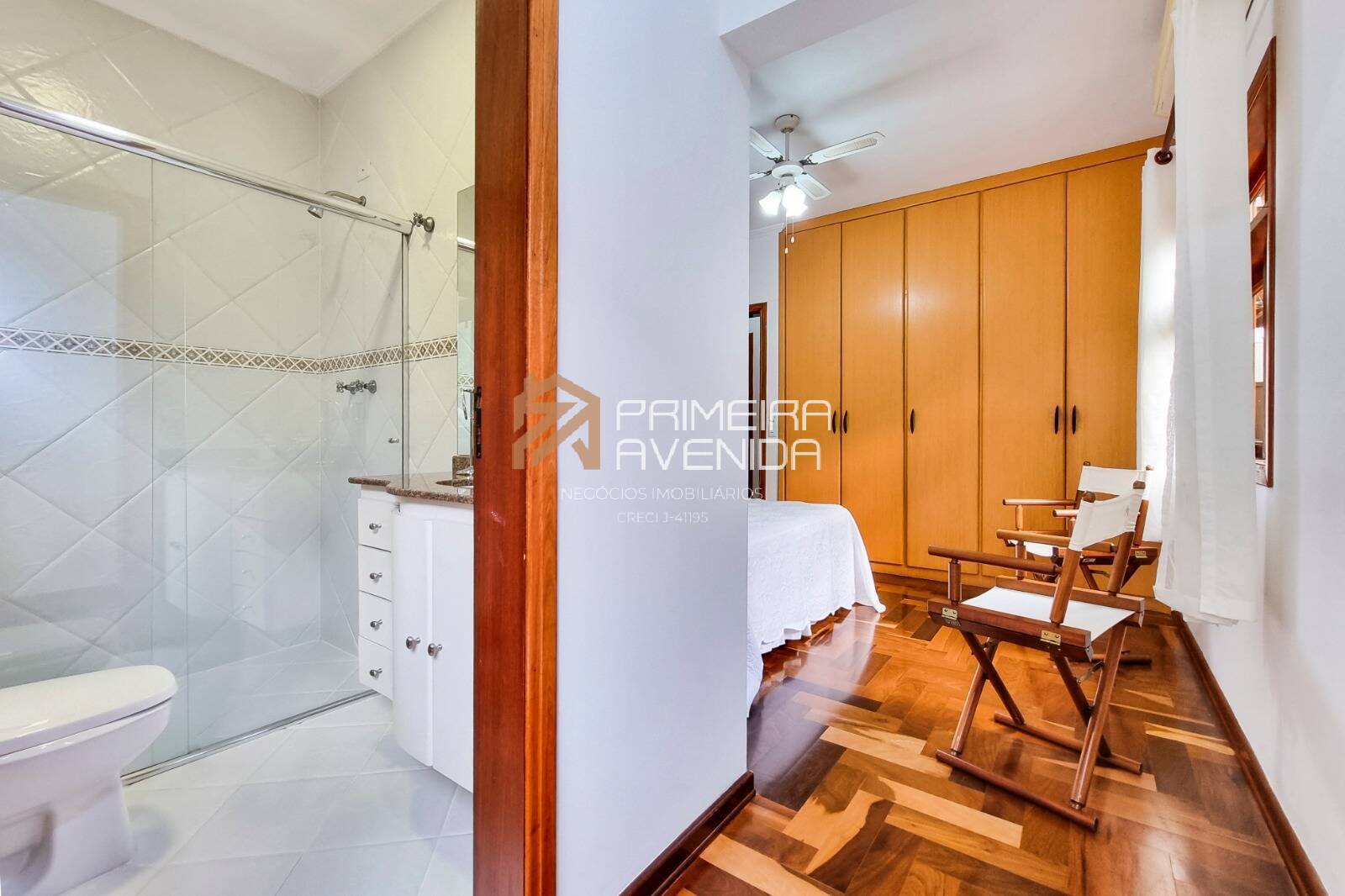 Casa à venda com 3 quartos, 350m² - Foto 11