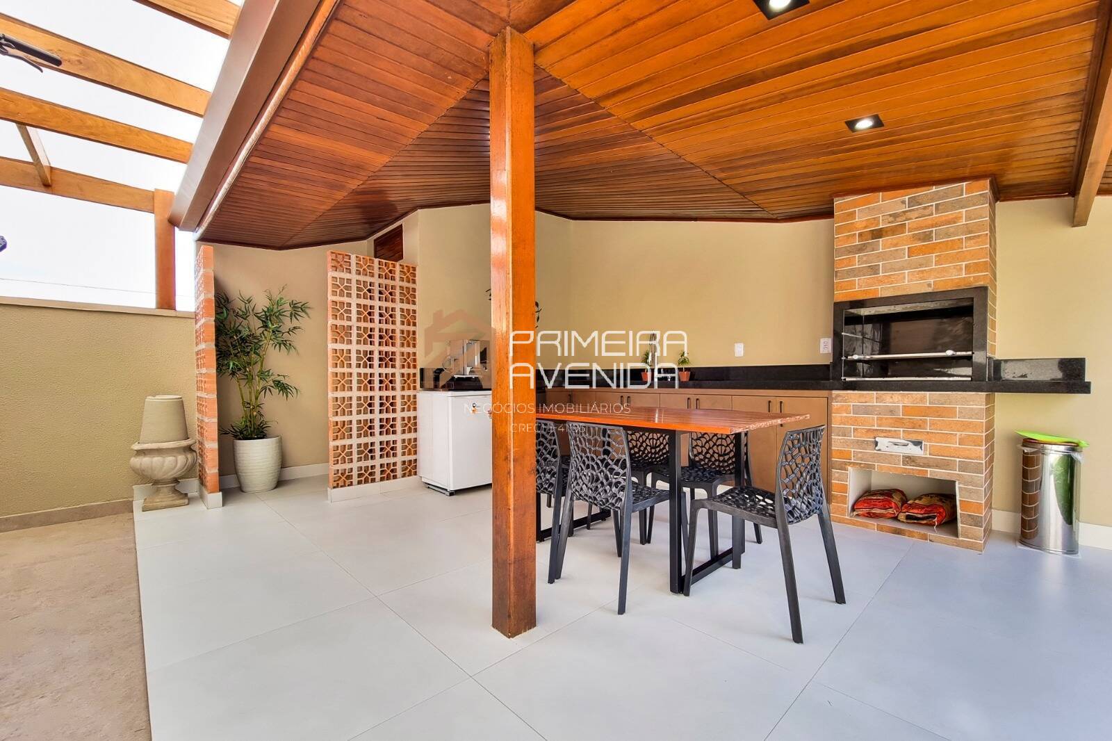 Casa à venda com 3 quartos, 350m² - Foto 34