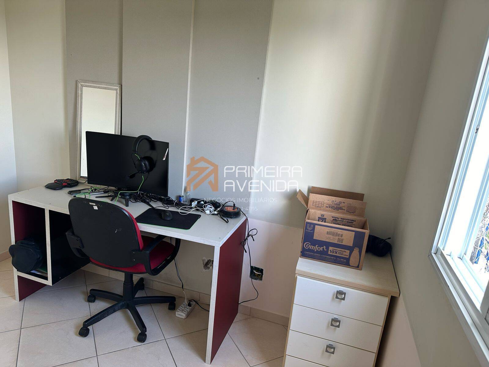 Apartamento à venda com 3 quartos, 96m² - Foto 8